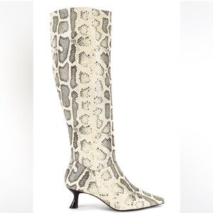 Raye snake boots jonathan 9.5
